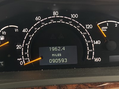 Lot 100 - 2004 Mercedes-Benz S320