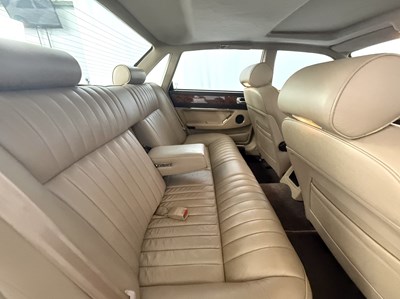 Lot 7 - 1992 Jaguar XJ6