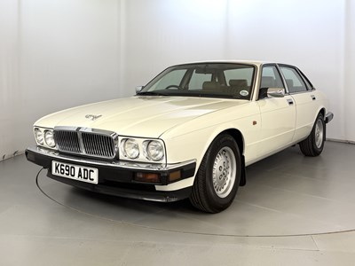 Lot 7 - 1992 Jaguar XJ6
