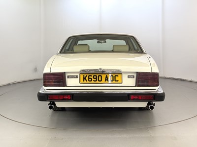 Lot 7 - 1992 Jaguar XJ6