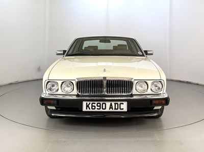 Lot 7 - 1992 Jaguar XJ6
