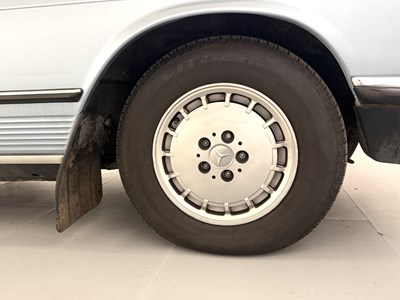 Lot 105 - 1980 Mercedes-Benz 380SL