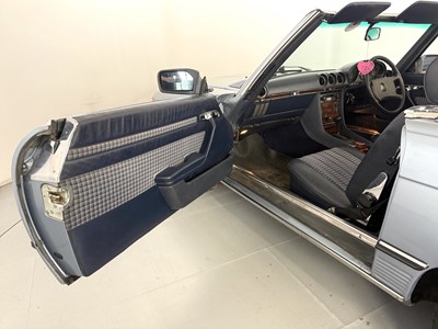 Lot 105 - 1980 Mercedes-Benz 380SL