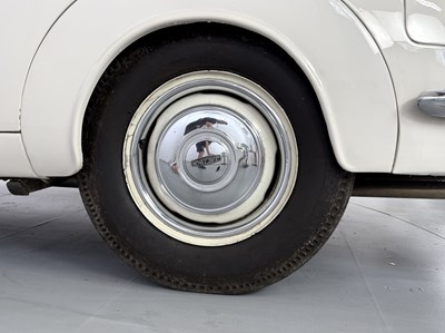 Lot 107 - 1968 Jaguar MK2