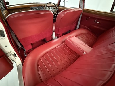 Lot 107 - 1968 Jaguar MK2