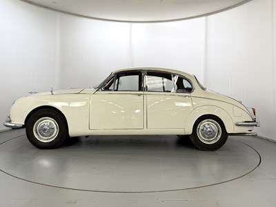 Lot 107 - 1968 Jaguar MK2