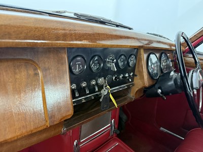 Lot 107 - 1968 Jaguar MK2
