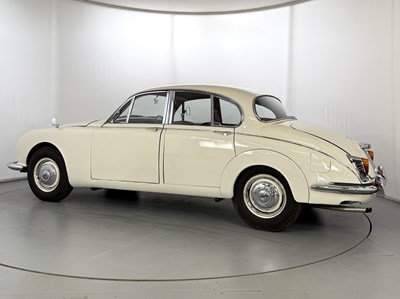 Lot 107 - 1968 Jaguar MK2