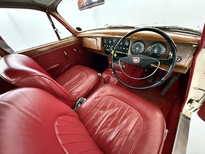 Lot 107 - 1968 Jaguar MK2