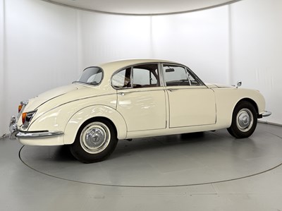 Lot 107 - 1968 Jaguar MK2