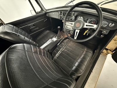 Lot 71 - 1973 MG B Roadster