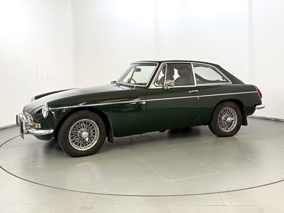 Lot 87 - 1972 MG BGT