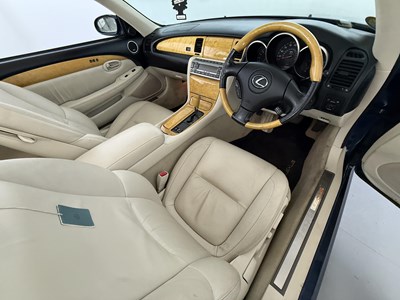 Lot 123 - 2002 Lexus SC430