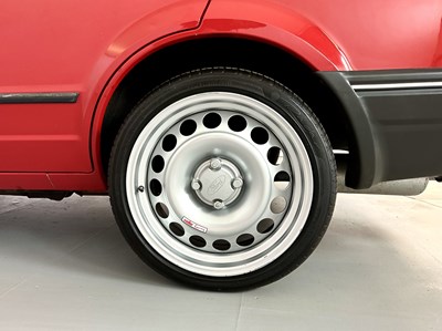 Lot 120 - 1987 Ford Escort GL