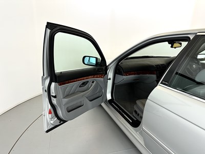 Lot 54 - 2002 BMW Alpina V8S