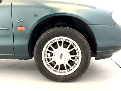 Lot 90 - 2000 Ford Mondeo