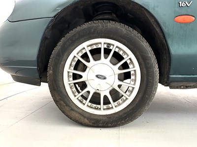 Lot 90 - 2000 Ford Mondeo