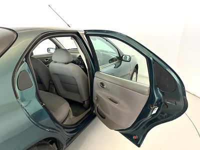 Lot 90 - 2000 Ford Mondeo
