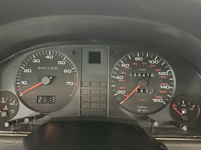 Lot 102 - 1995 Audi 80 Coupe V6