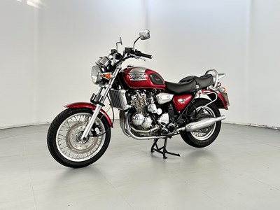 Lot 21 - 1998 Triumph 900 Thunderbird