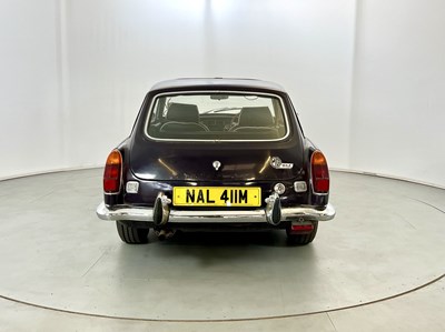 Lot 98 - 1974 MG BGT